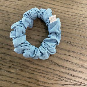 Dew Edit scrunchie